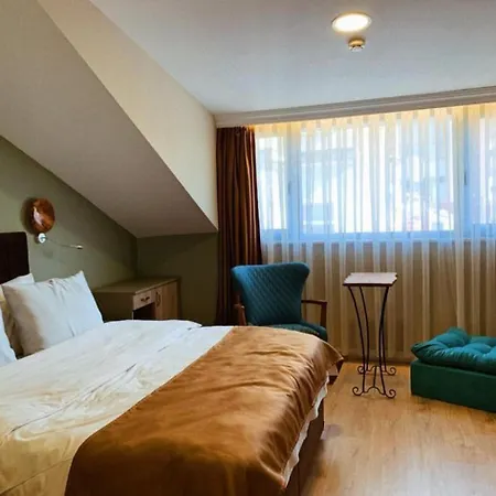 מלון Jakaranda Istiklal Boutique 3*