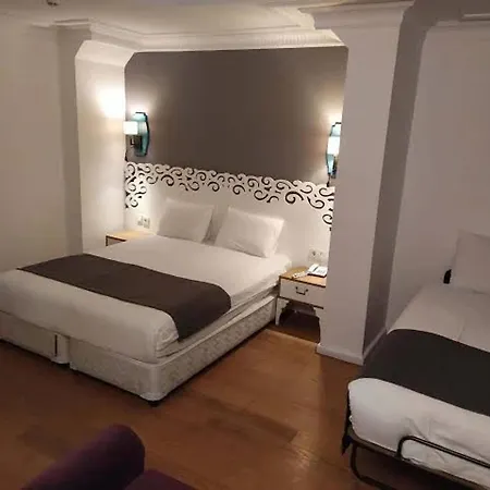 Jakaranda Istiklal Boutique Отель